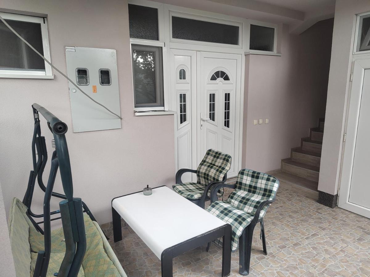 Apartman Anastasija Surcin Bagian luar foto